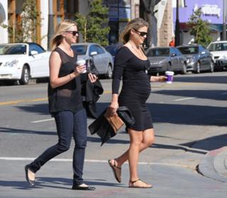 Ali Larter feet photo thumbnail
