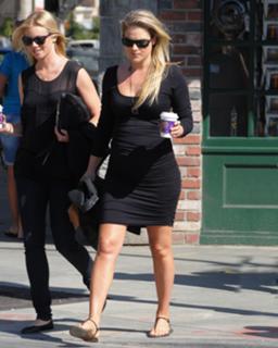 Ali Larter feet photo thumbnail