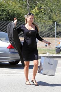 Ali Larter feet photo thumbnail