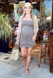 Ali Larter feet photo thumbnail