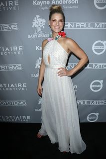Ali Larter feet photo thumbnail