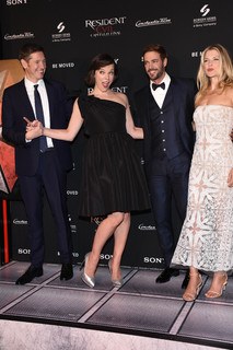 Ali Larter feet photo thumbnail