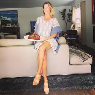 Ali Larter feet photo thumbnail