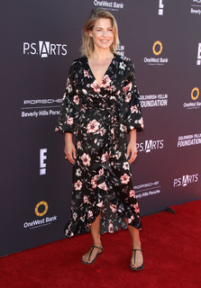 Ali Larter feet photo thumbnail