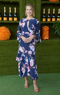 Ali Larter feet photo thumbnail