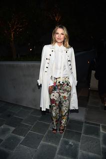 Ali Larter feet photo thumbnail