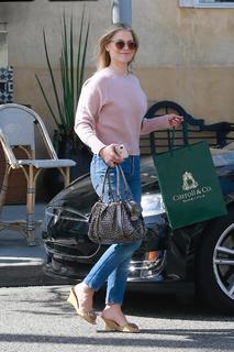 Ali Larter feet photo thumbnail