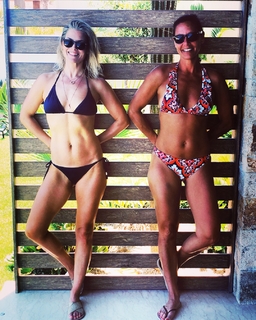 Ali Larter feet photo thumbnail