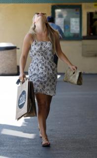 Ali Larter feet photo thumbnail