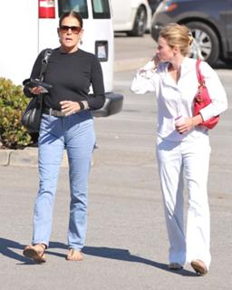 Ali MacGraw feet photo 7