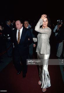 Ali MacGraw feet photo 4