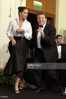 Ali MacGraw feet photo 17