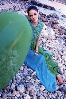 Ali MacGraw feet photo 1