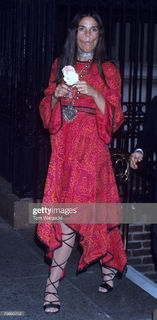 Ali MacGraw feet photo 7
