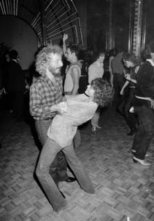 Ali MacGraw feet photo 10