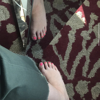 Ali Macofsky feet photo 3