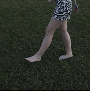 Ali Macofsky feet photo 2