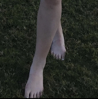 Ali Macofsky feet photo 20