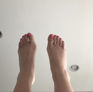 Ali Macofsky feet photo 18
