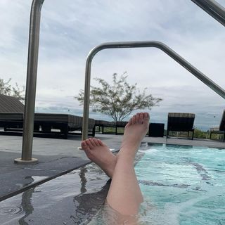 Ali Macofsky feet photo 12