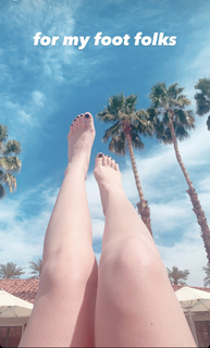 Ali Macofsky feet photo 6