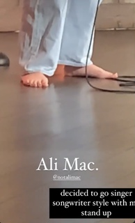 Ali Macofsky feet photo 11