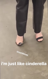 Ali Macofsky feet photo 2