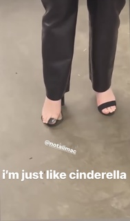 Ali Macofsky feet photo 20