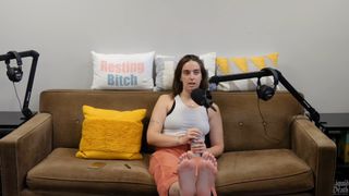 Ali Macofsky feet photo 12