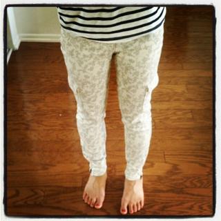 Ali Wong feet photo thumbnail
