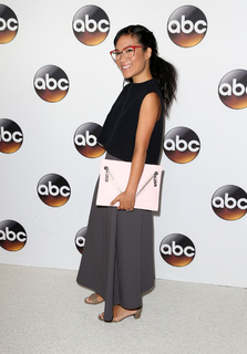 Ali Wong feet photo thumbnail