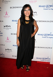 Ali Wong feet photo thumbnail