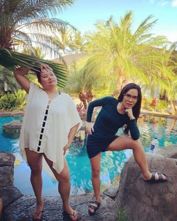 Ali Wong feet photo thumbnail