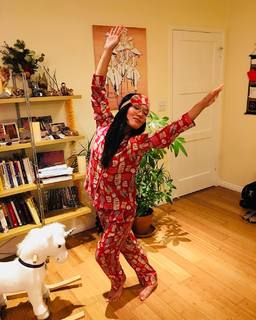 Ali Wong feet photo thumbnail