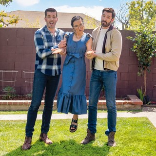 Ali Wong feet photo thumbnail