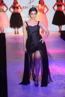 Alia Bhatt feet photo thumbnail