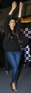 Alia Bhatt feet photo thumbnail