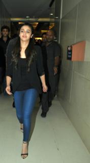Alia Bhatt feet photo thumbnail