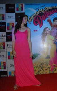 Alia Bhatt feet photo thumbnail