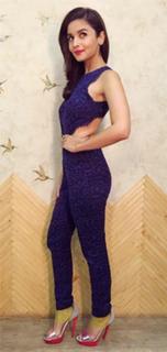 Alia Bhatt feet photo thumbnail