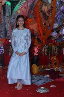 Alia Bhatt feet photo thumbnail