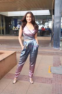 Alia Bhatt feet photo thumbnail