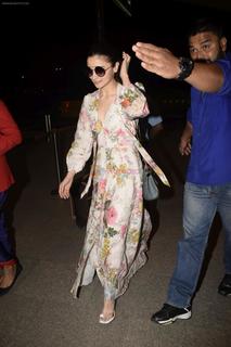 Alia Bhatt feet photo thumbnail