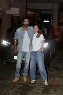 Alia Bhatt feet photo thumbnail