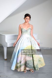 Alia Bhatt feet photo 18