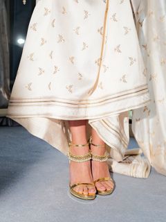Alia Bhatt feet photo 7