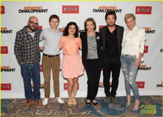 Alia Shawkat feet photo thumbnail