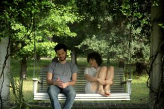 Alia Shawkat feet photo thumbnail
