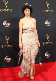 Alia Shawkat feet photo thumbnail