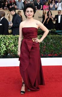 Alia Shawkat feet photo thumbnail